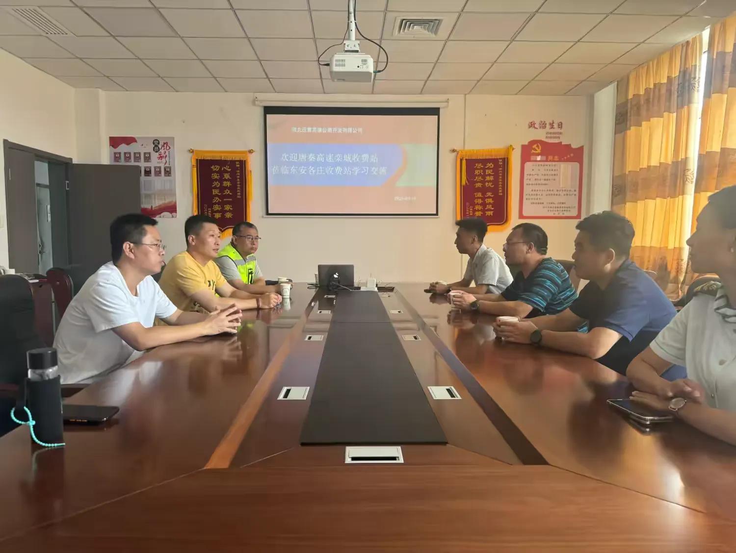 1758525061484785.jpg 1758525061484785.jpg